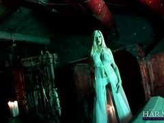 Мрачный сексуальный культ Renee Richards в коллекторах